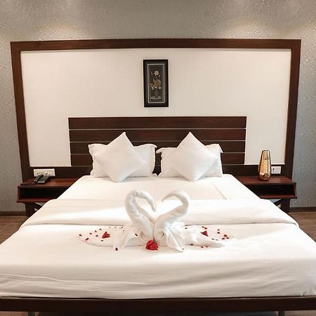 The Windmill Resorts Mālvan 외부 사진