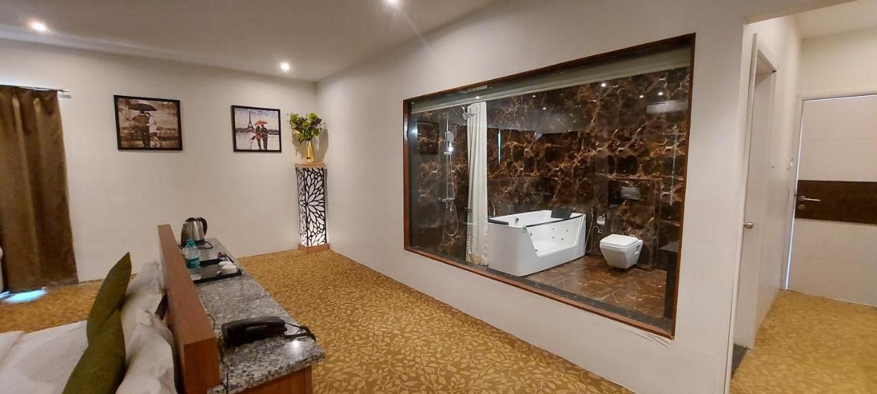 The Windmill Resorts Mālvan 외부 사진