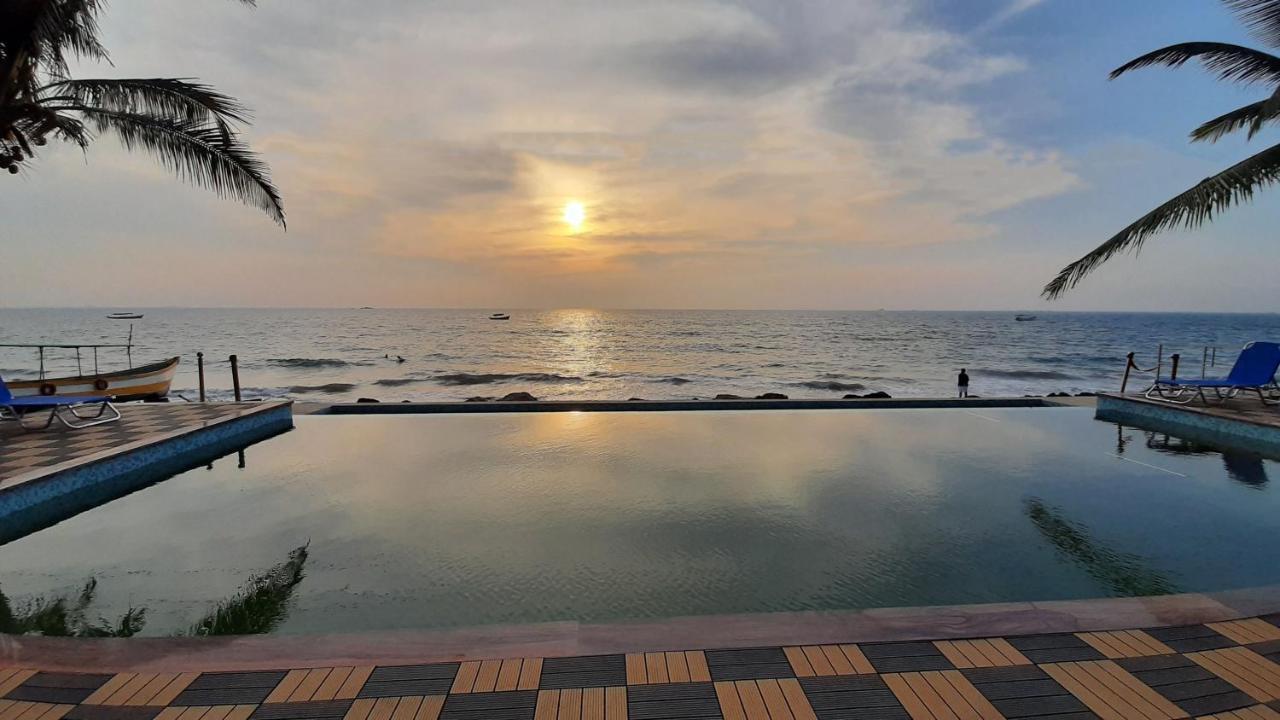The Windmill Resorts Mālvan 외부 사진