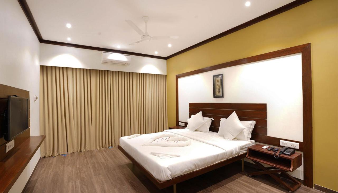 The Windmill Resorts Mālvan 외부 사진